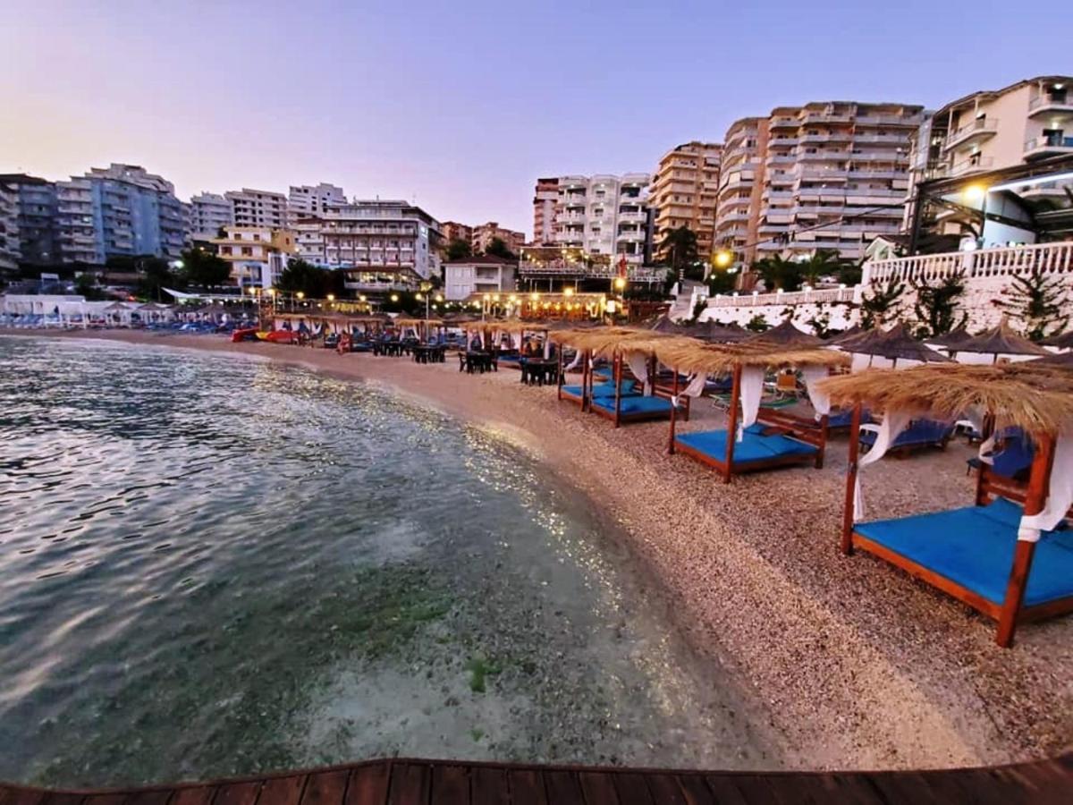 Royal Queen And King Luxury Apartment Sarande Exterior photo